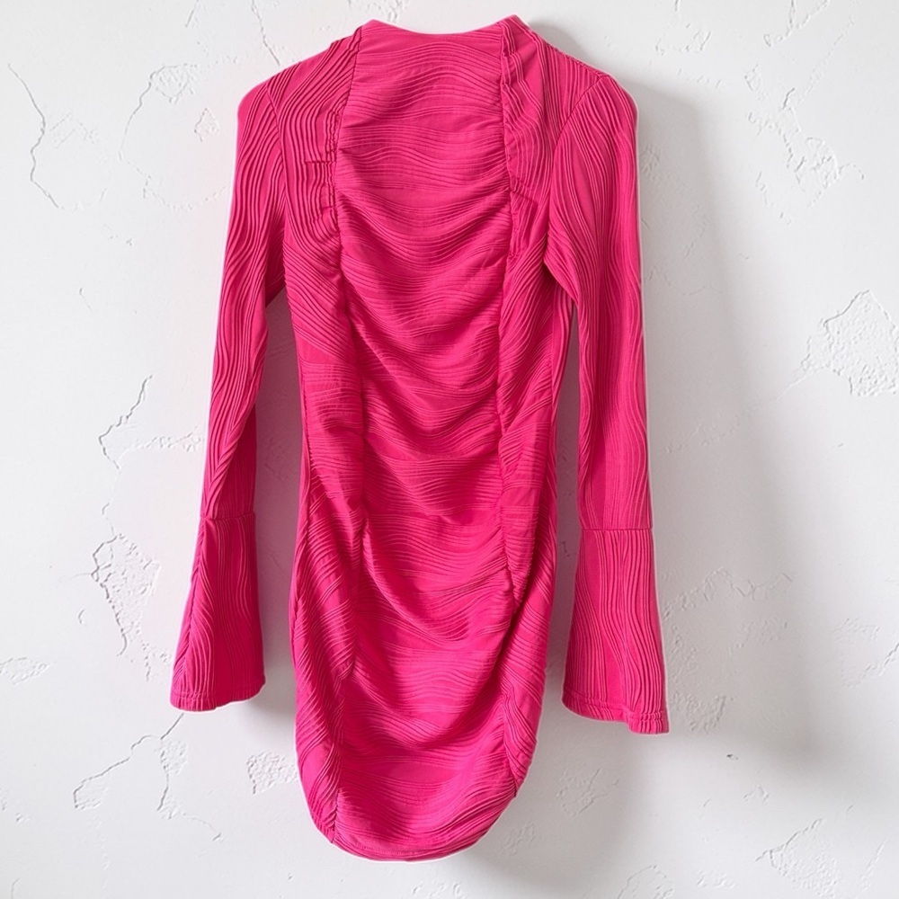 PrettyLittleThing Fuchsia Ruched Long Sleeve Mini Dress